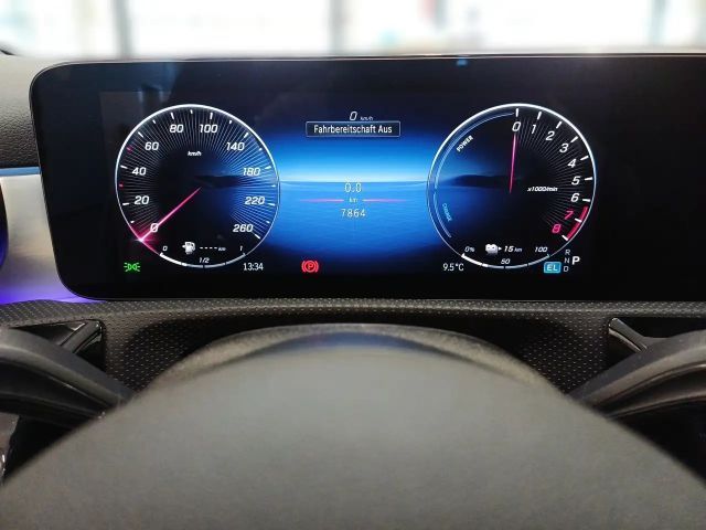 Mercedes-Benz A 250 A 250 e AMG Line