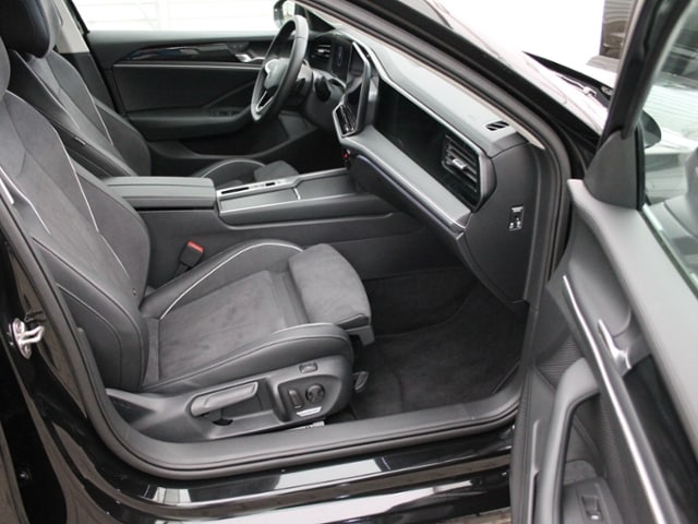 Volkswagen Passat 1.5 eTSI DSG Variant