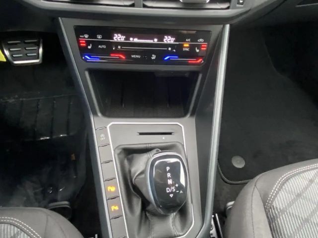 Volkswagen Polo 1.0 TSI DSG R-Line