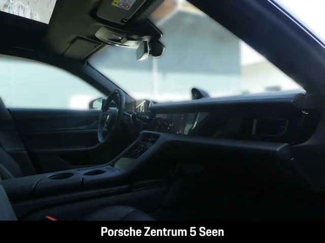 Porsche Taycan 4 Cross Turismo