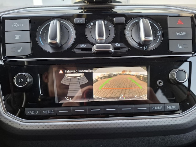 Volkswagen up! Active