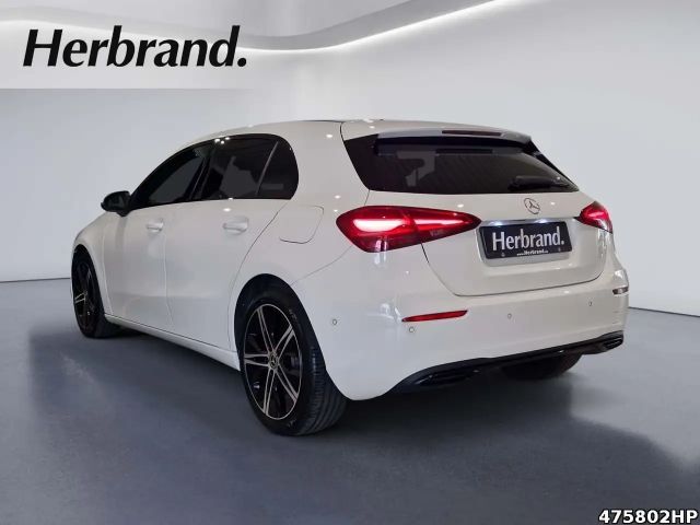 Mercedes-Benz A 220 A 220 d Progressive