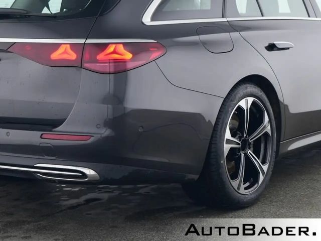 Mercedes-Benz E 220 AVANTGARDE E 220 d Estate