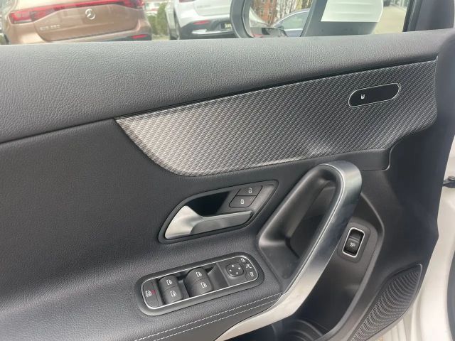 Mercedes-Benz A 180 Progressive