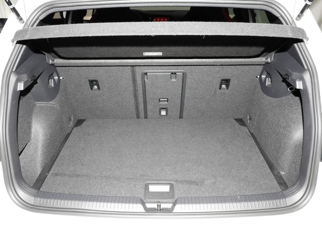 Volkswagen Golf 2.0 TSI GTI