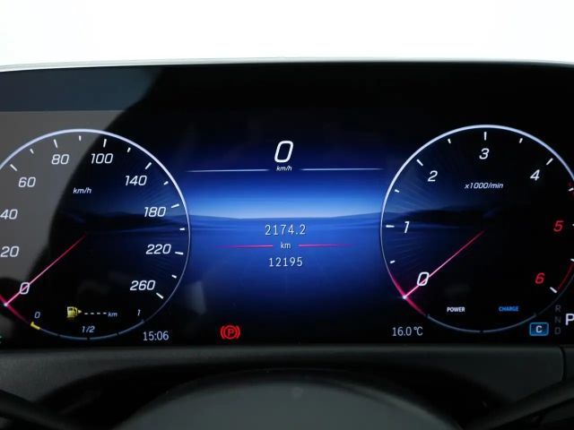 Mercedes-Benz E 220 AMG Line E 220 d Sedan