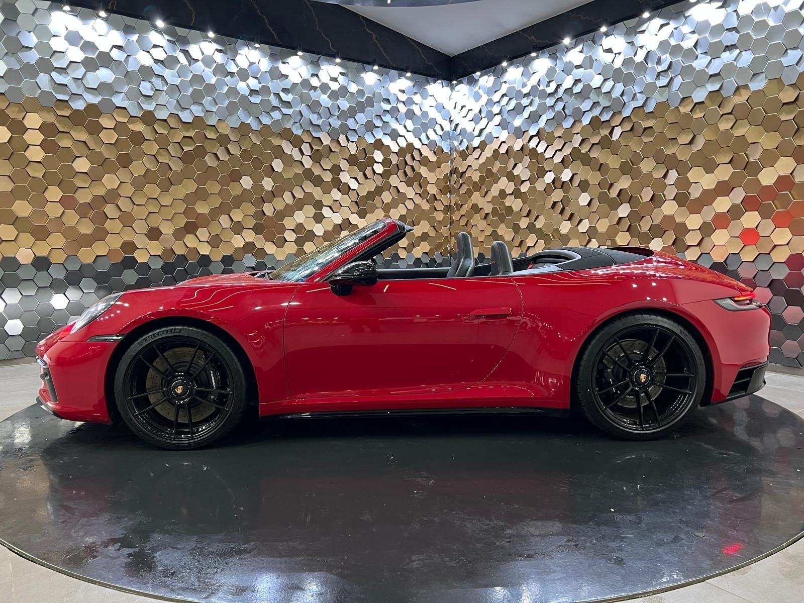 Porsche 911 4 992 Cabriolet Carrera GTS