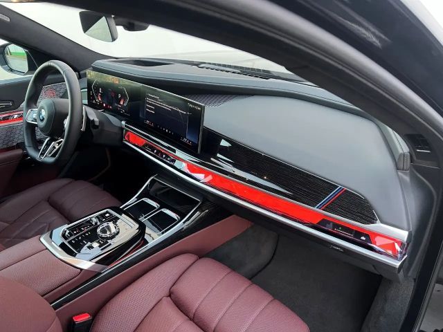 BMW 740 740d M-Sport Sedan xDrive