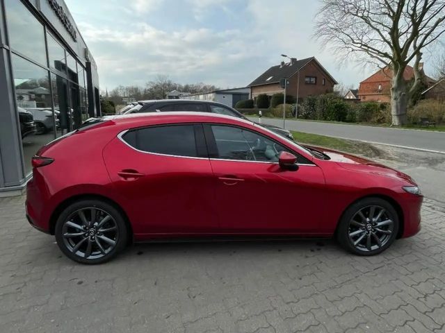 Mazda 3 S SkyActiv