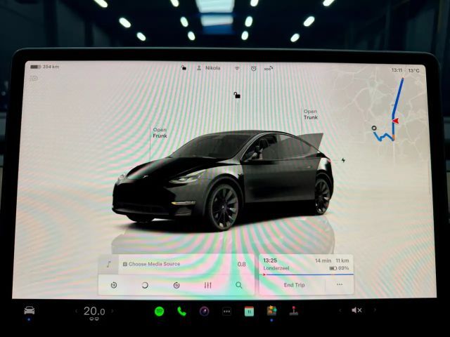 Tesla Model Y AWD Long Range