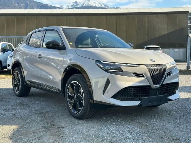 Alfa Romeo Junior Ibrida