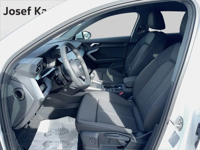 Audi A3 30 TFSI Sedan