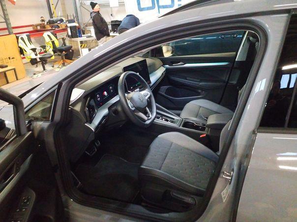 Volkswagen Golf 1.5 eTSI Golf VIII Variant