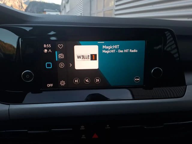 Volkswagen Golf Life Variant