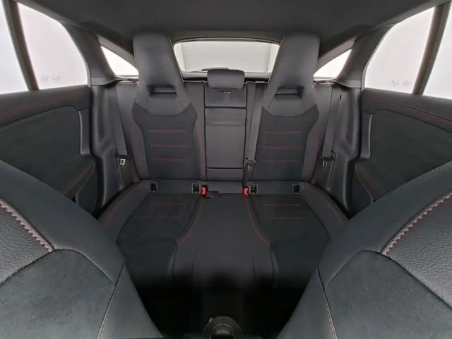 Mercedes-Benz CLA 200 AMG Line Shooting Brake