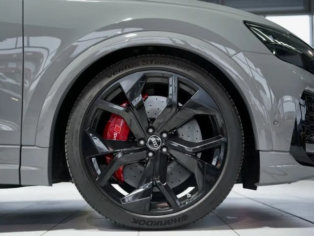 Audi RS Q8 Quattro