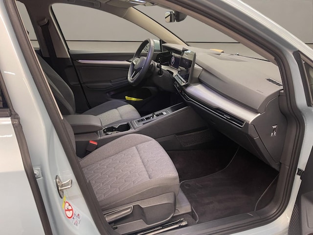 Volkswagen Golf 1.5 eTSI Golf VIII