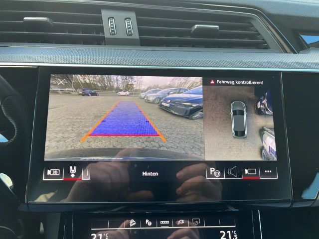 Audi Q8 e-tron 55 S-Line