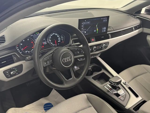 Audi A4 40 TDI S-Line Sedan