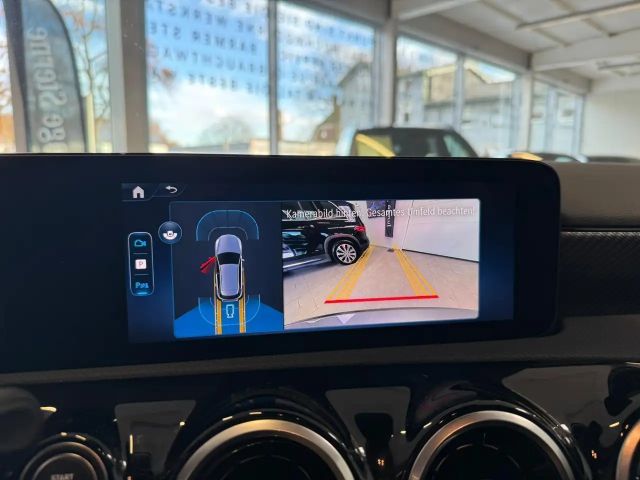 Mercedes-Benz A 250 A 250 e