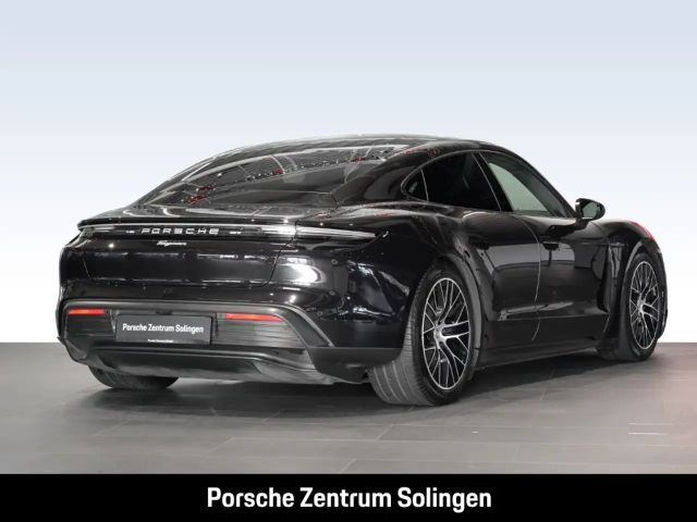 Porsche Taycan Bose Panoramdach Sport Chrono Paket