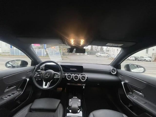 Mercedes-Benz A 180 Hatchback