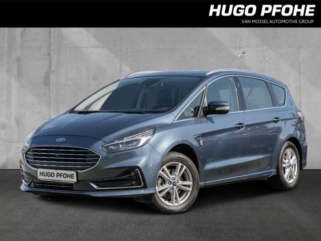Ford S-Max Titanium