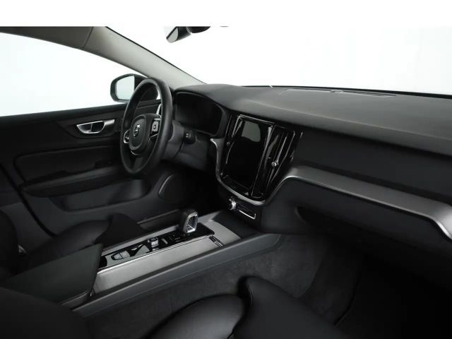 Volvo V60 Cross Country AWD Plus