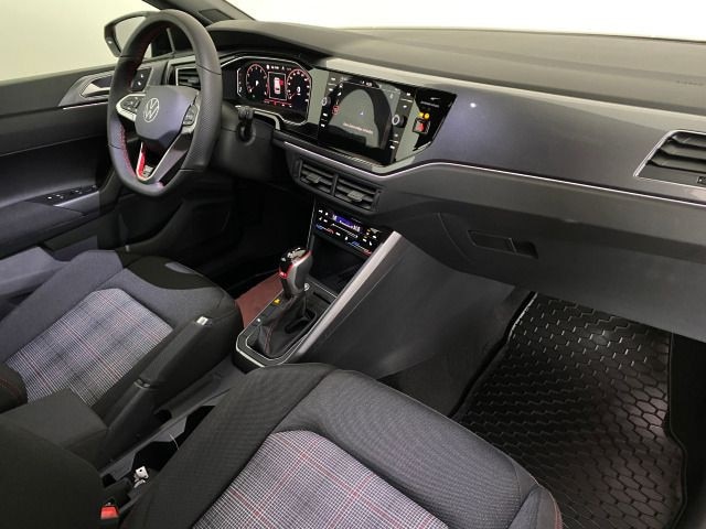 Volkswagen Polo 2.0 TSI DSG GTI