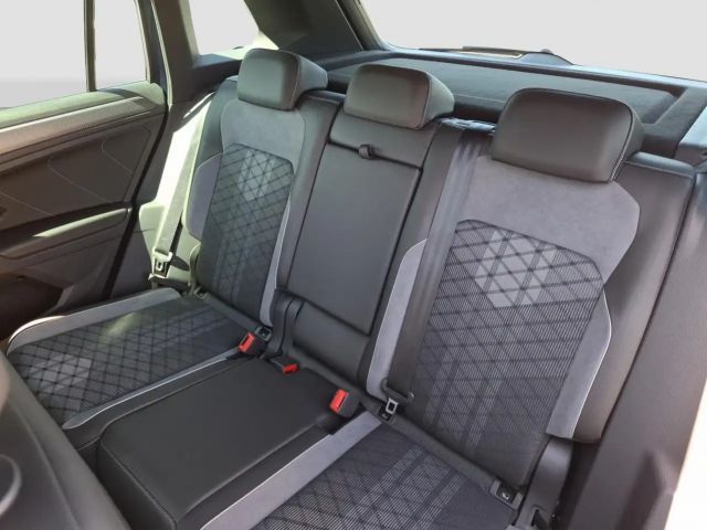 Volkswagen Tiguan R-Line eHybrid