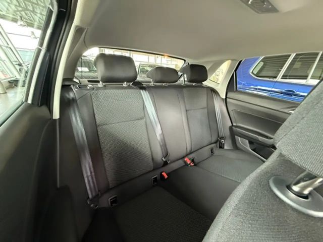 Volkswagen Polo 1,0 LED KLIMA SH APP C.