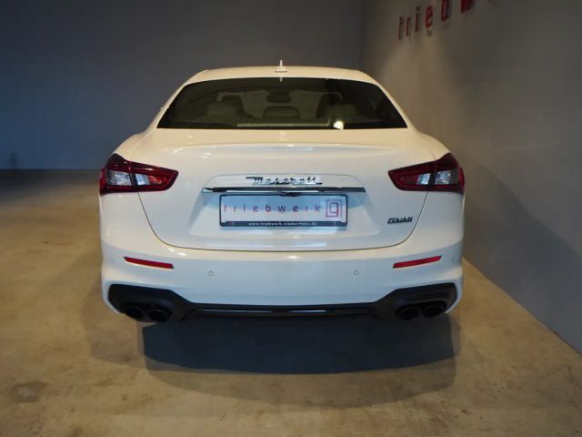Maserati Ghibli GranSport