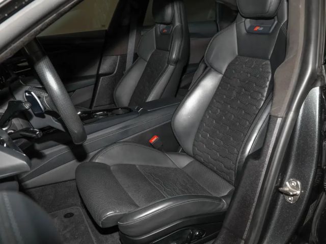 Audi RS e-tron GT B&O WäPu Matrix 360° HUD Massage