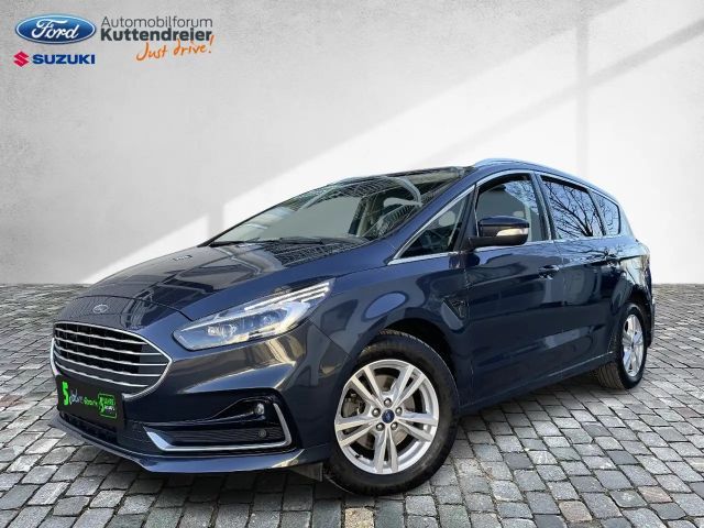 Ford S-Max Titanium