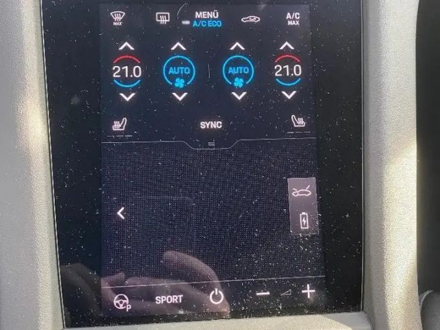 Porsche Taycan 71kWh