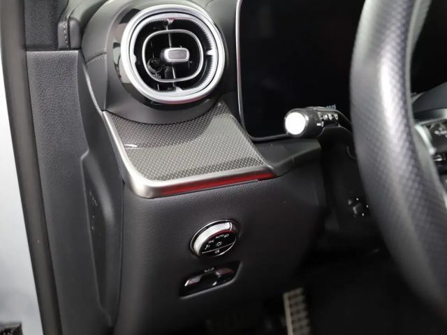 Mercedes-Benz GLC 300 4MATIC AMG Line