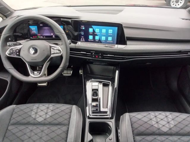 Volkswagen Golf DSG R-Line