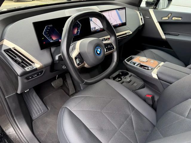 BMW iX xDrive40