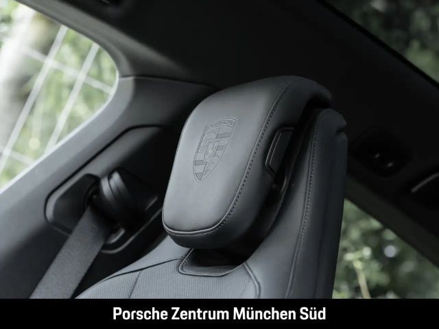 Porsche Taycan 4 Cross Turismo