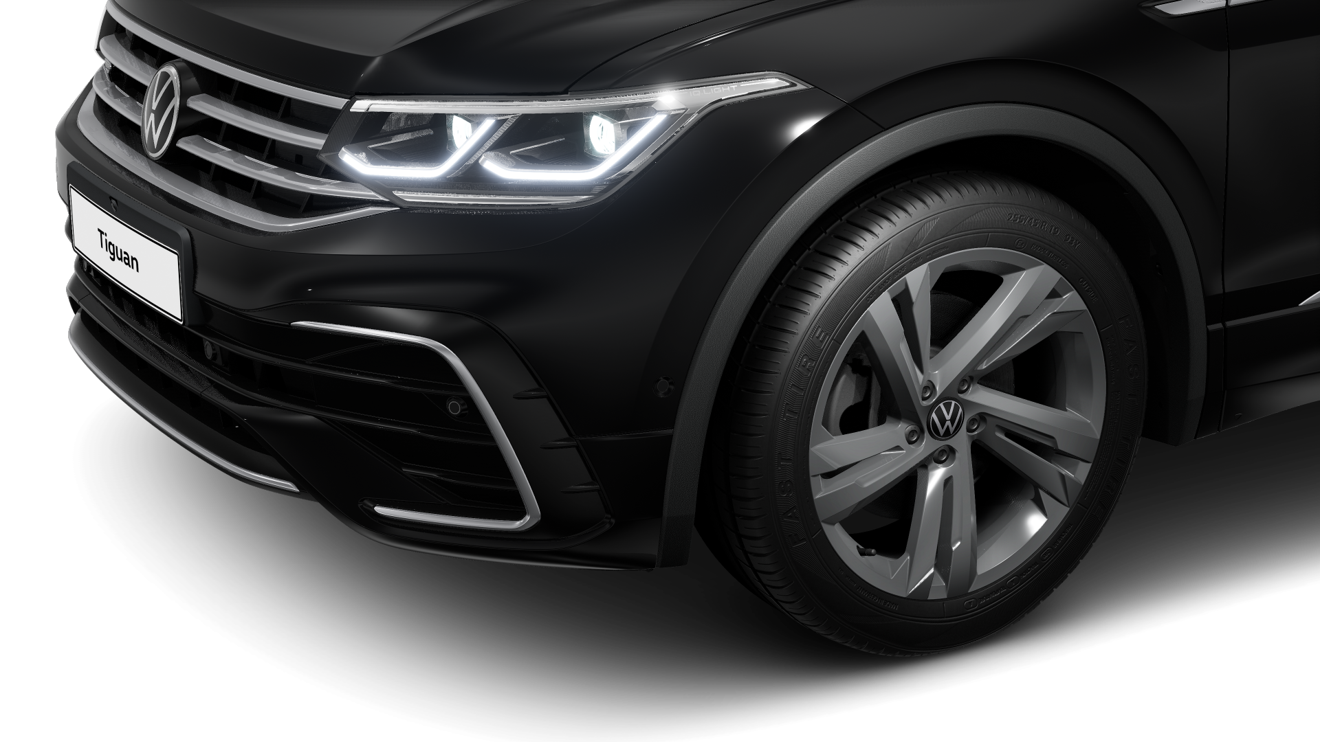 Volkswagen Tiguan 4Mot. AHK DCC LederMatrix Pano 360