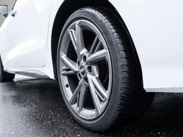 Audi A3 35 TFSI S-Line S-Tronic Sedan