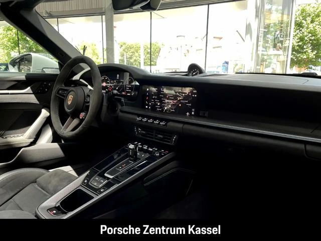 Porsche 992 Cabrio Carrera GTS Turbo