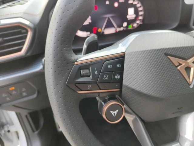 Cupra Leon 1.5 eTSI Navi Digitales Cockpit LED Sperrdiff. ACC