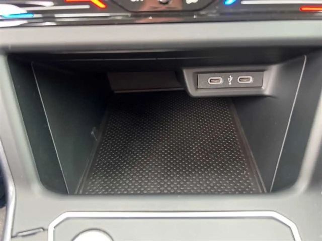 Volkswagen Polo Style