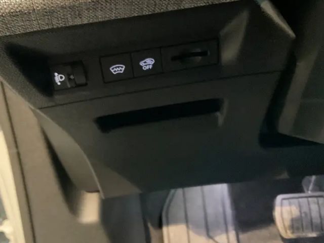 Peugeot E-3008 Allure Pack