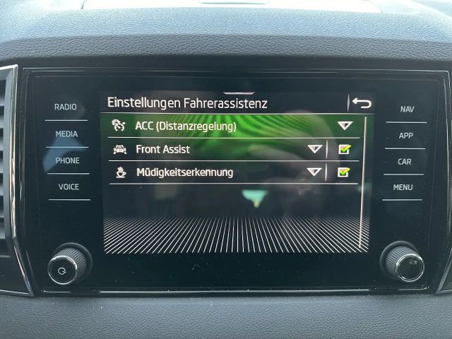 Skoda Karoq Style Style