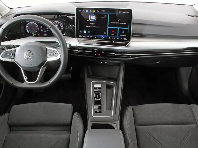 Volkswagen Golf Business DSG Variant