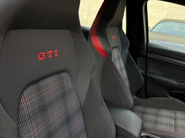 Volkswagen Golf 2.0 TSI Golf VIII