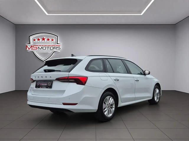 Skoda Octavia 2,0 TDI*DSG*ACC*WERKSGARANTIE*LED*NAVI*KREDIT