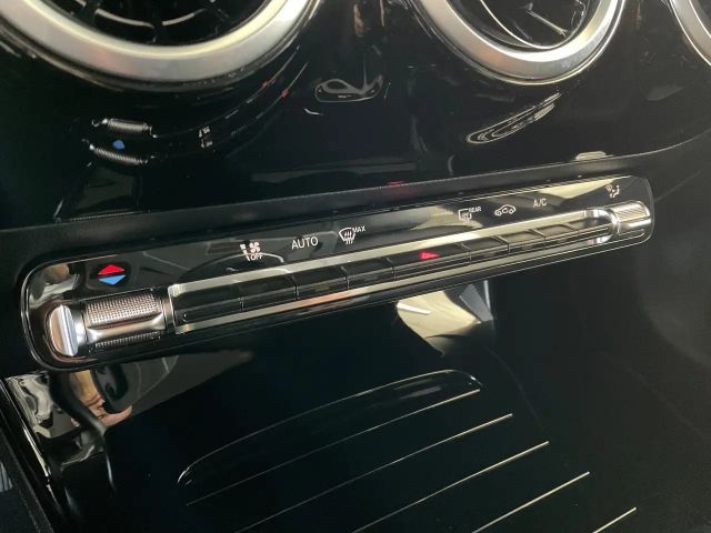 Mercedes-Benz A 180 Hatchback Progressive